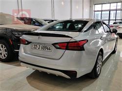 نیسان ئەلتیما